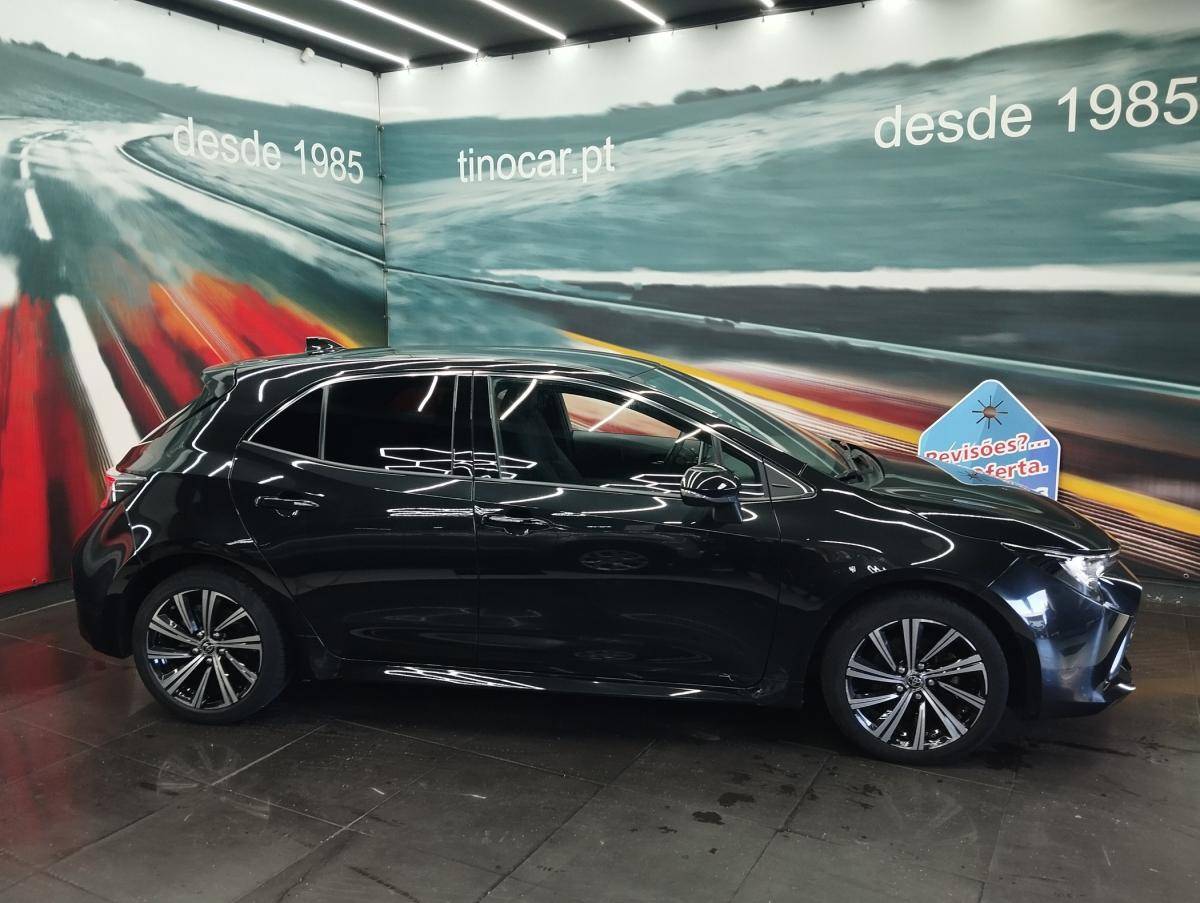 toyota-corolla-2022-hibrido-a-gasolina-1798cc