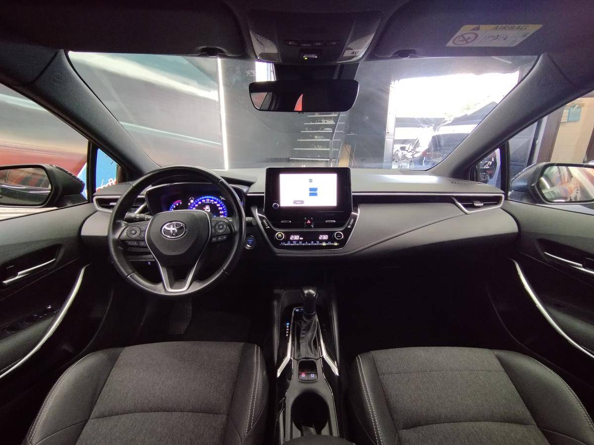 toyota-corolla-2022-hibrido-a-gasolina-1798cc