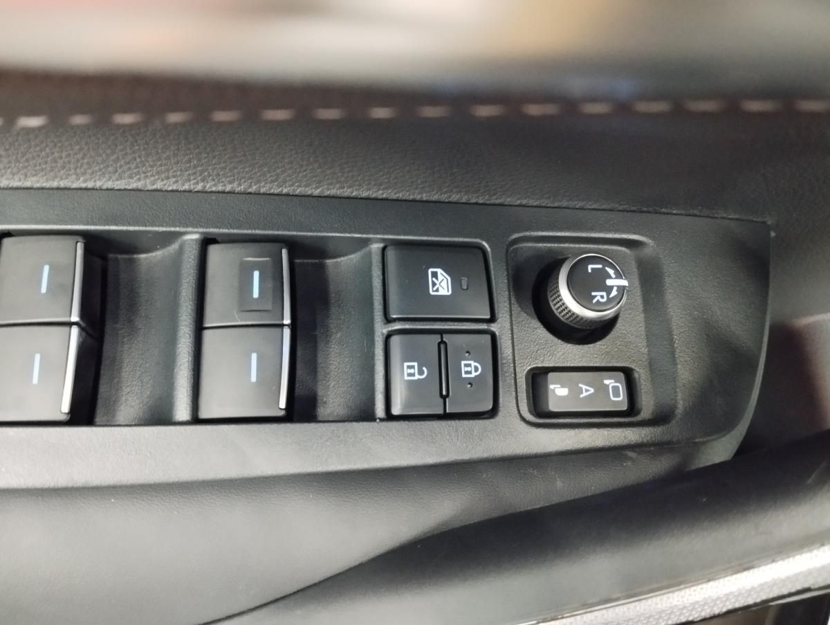 toyota-corolla-2022-hibrido-a-gasolina-1798cc