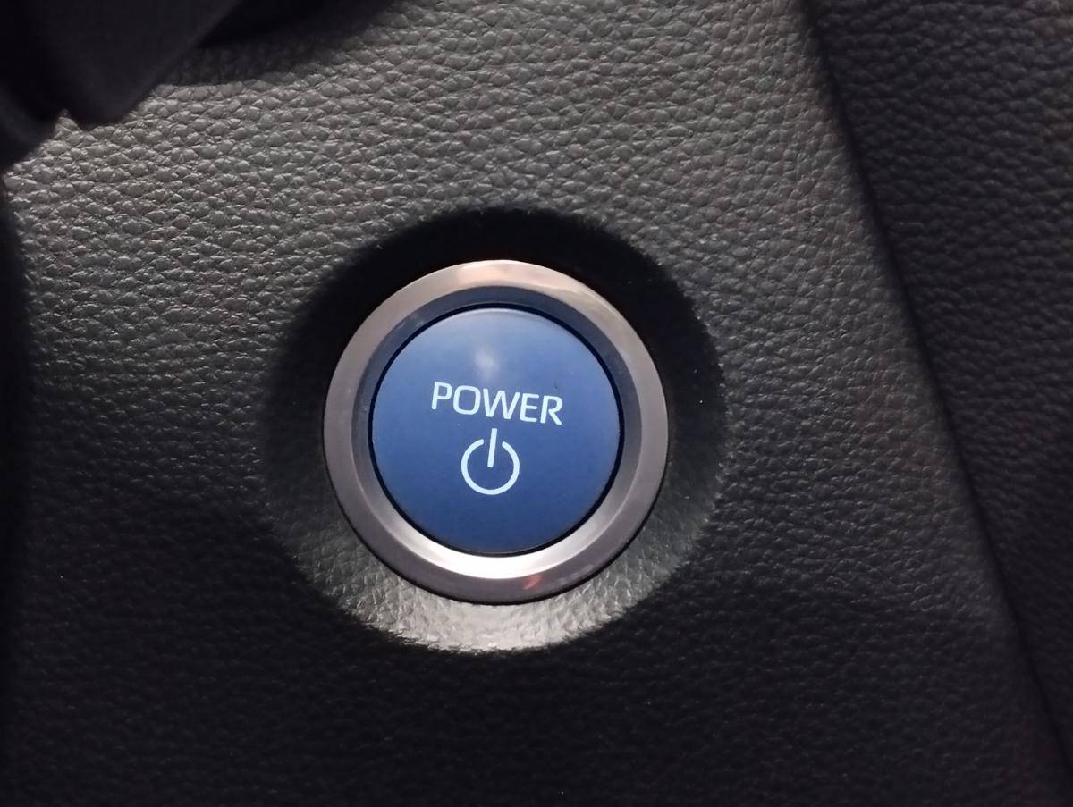 toyota-corolla-2022-hibrido-a-gasolina-1798cc
