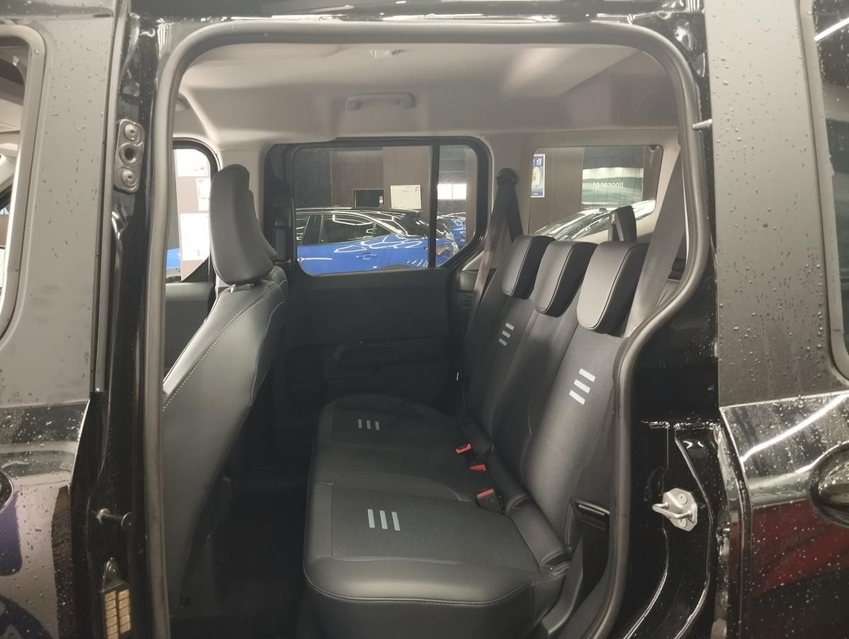 ford-tourneo-courier-2024-gasolina-998cc