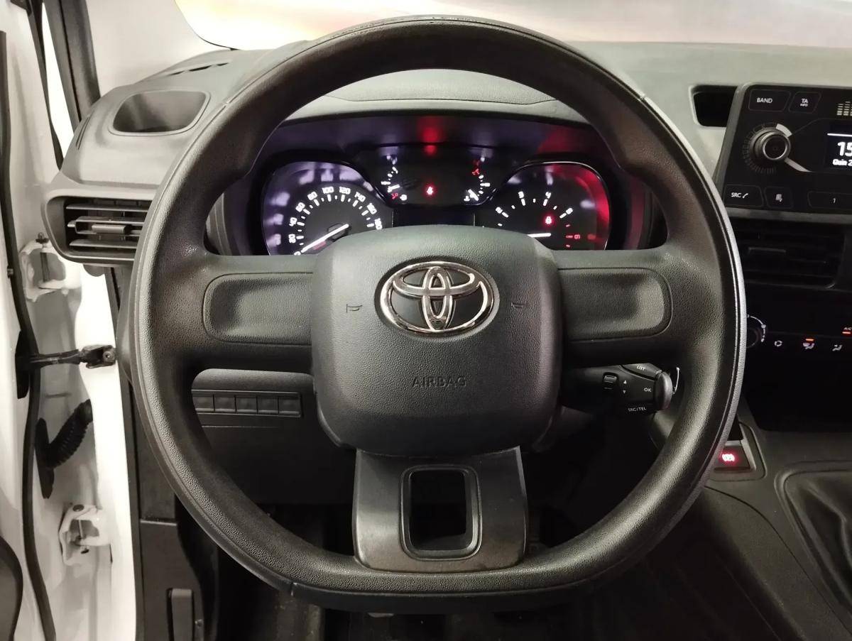 toyota-proace-2022-diesel-1499cc