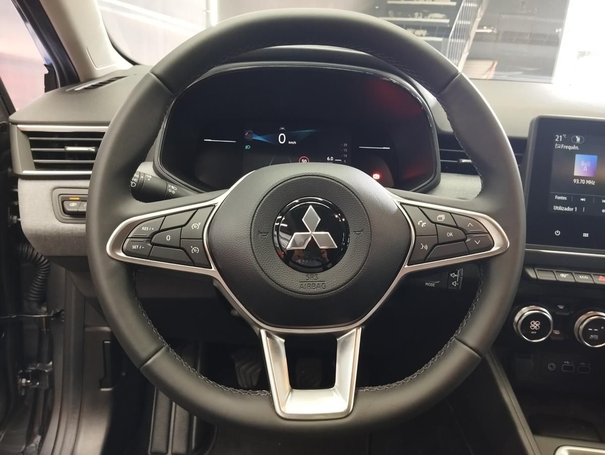 mitsubishi-colt-2025-gasolina-999cc