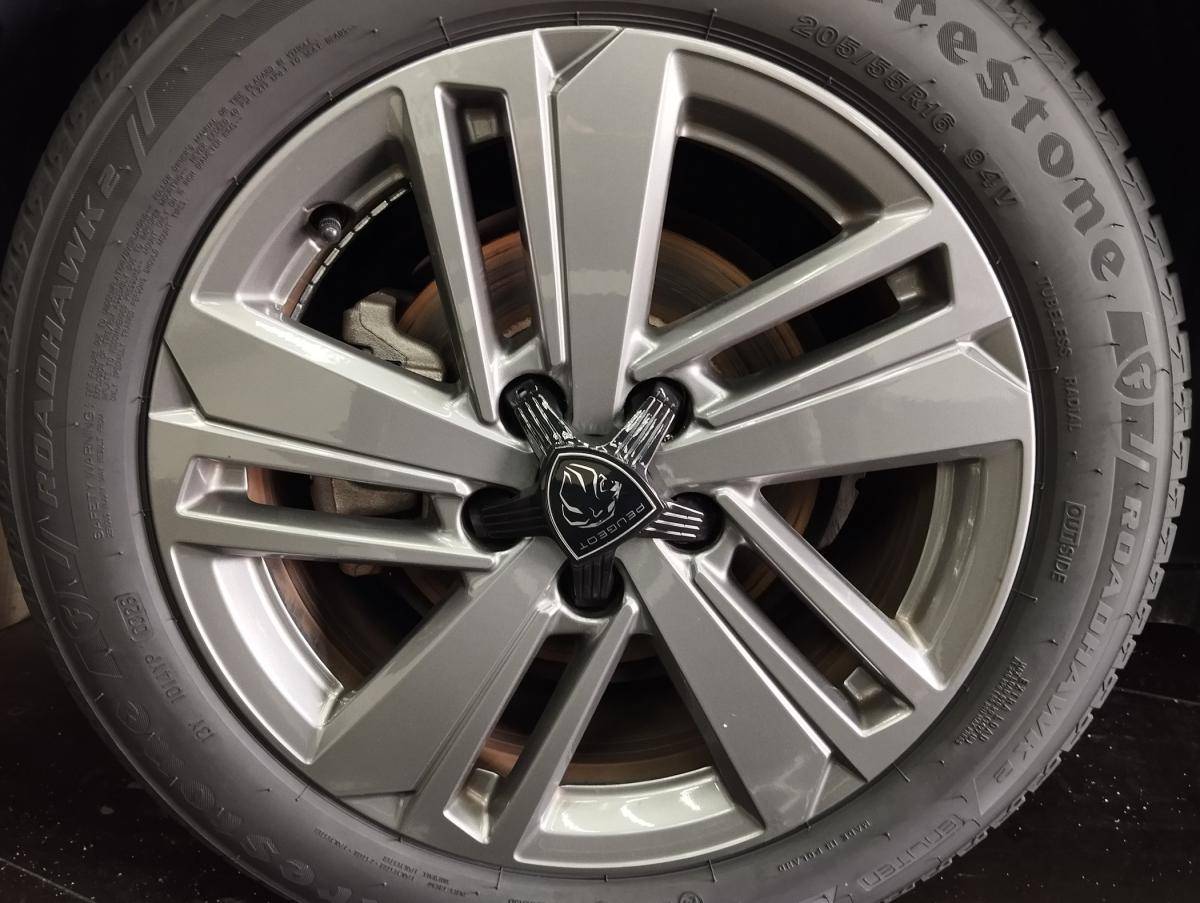peugeot-308-sw-2022-diesel-1499cc