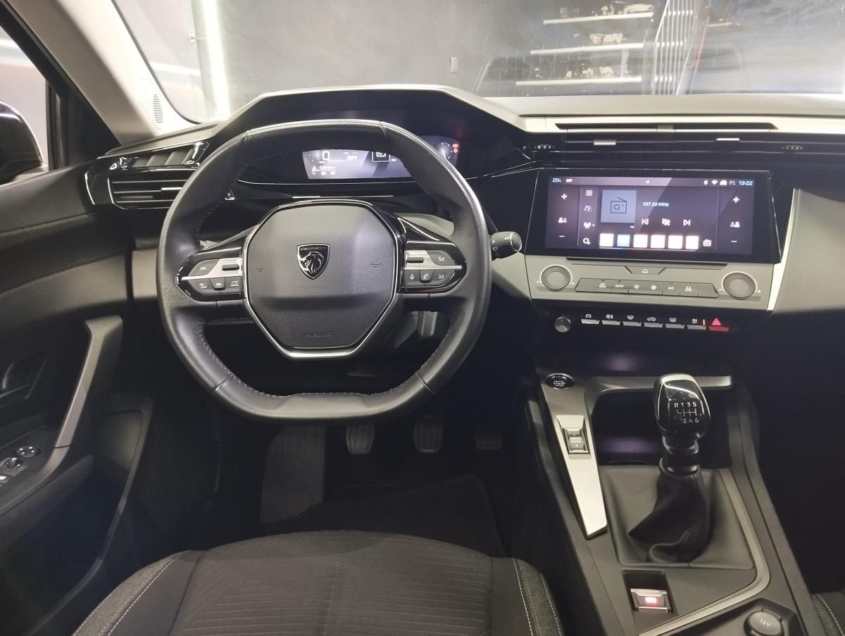 peugeot-308-sw-2022-diesel-1499cc