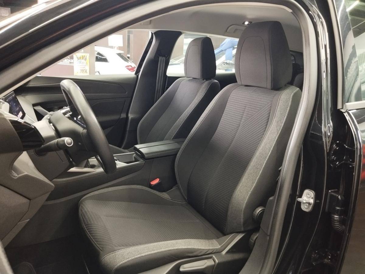 peugeot-308-sw-2022-diesel-1499cc
