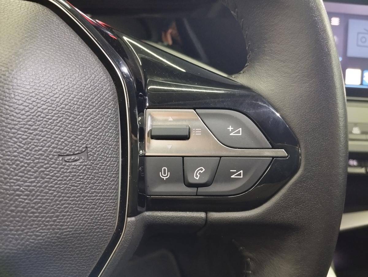 peugeot-308-sw-2022-diesel-1499cc