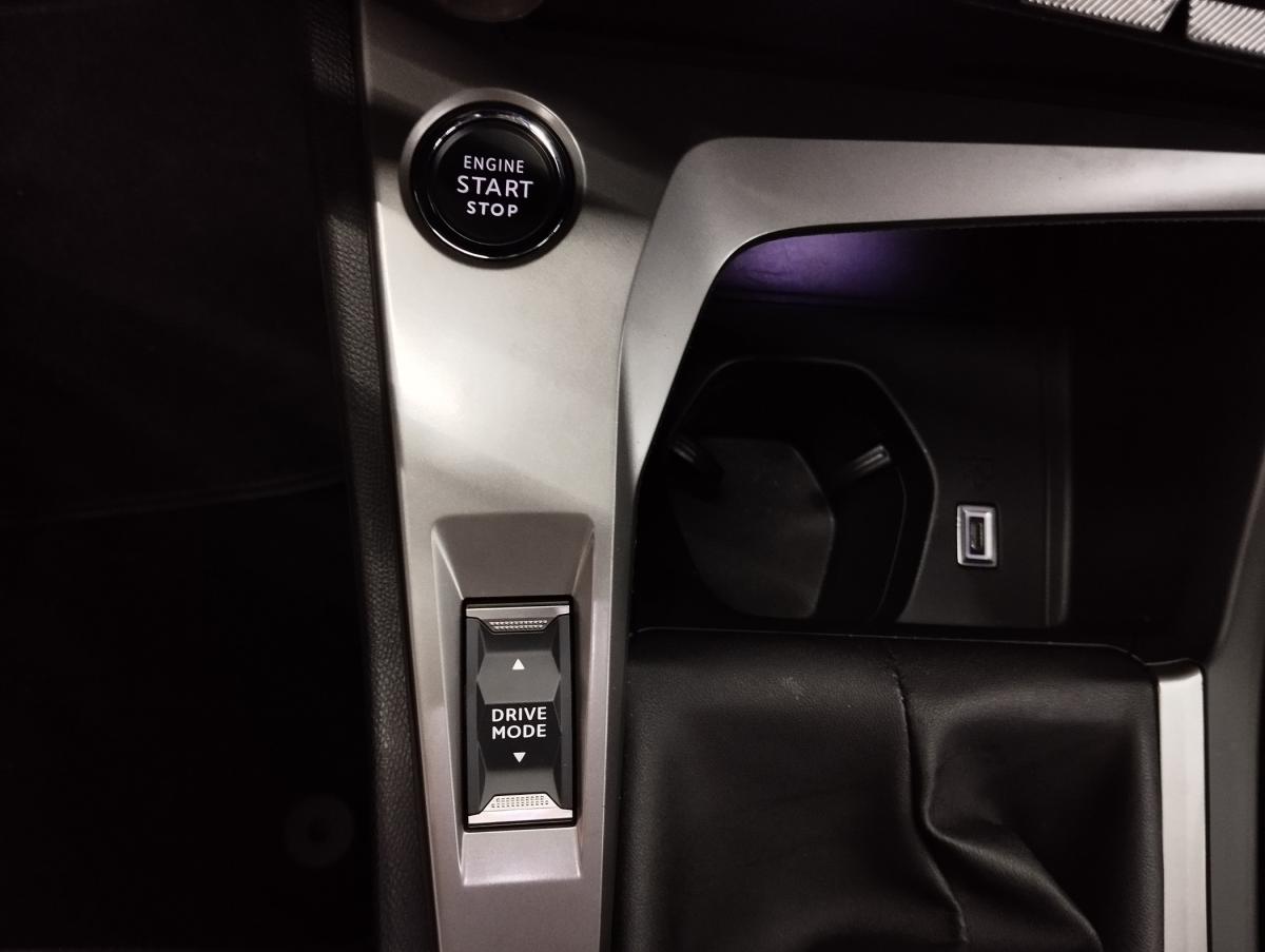 peugeot-308-sw-2022-diesel-1499cc