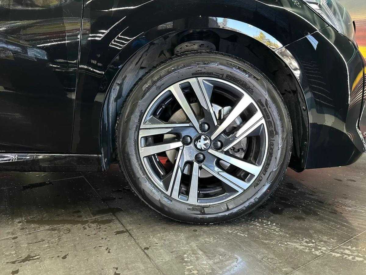peugeot-208-2023-gasolina-1199cc