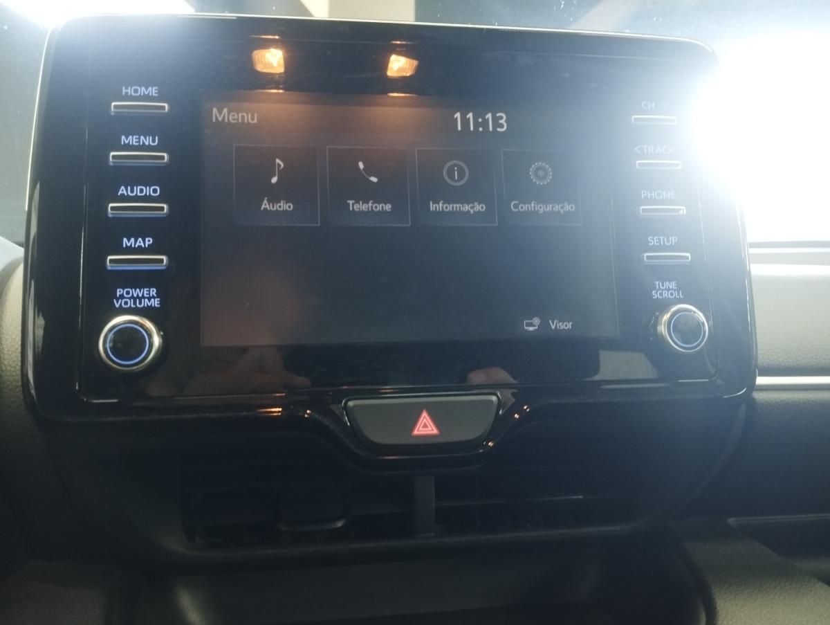toyota-yaris-2023-hibrido-a-gasolina-1490cc