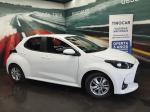 toyota-yaris-2024-hibrido-a-gasolina-1490cc