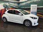 toyota-yaris-2024-hibrido-a-gasolina-1490cc