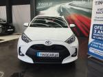 toyota-yaris-2024-hibrido-a-gasolina-1490cc