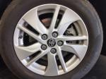 toyota-yaris-2024-hibrido-a-gasolina-1490cc