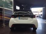 toyota-yaris-2024-hibrido-a-gasolina-1490cc