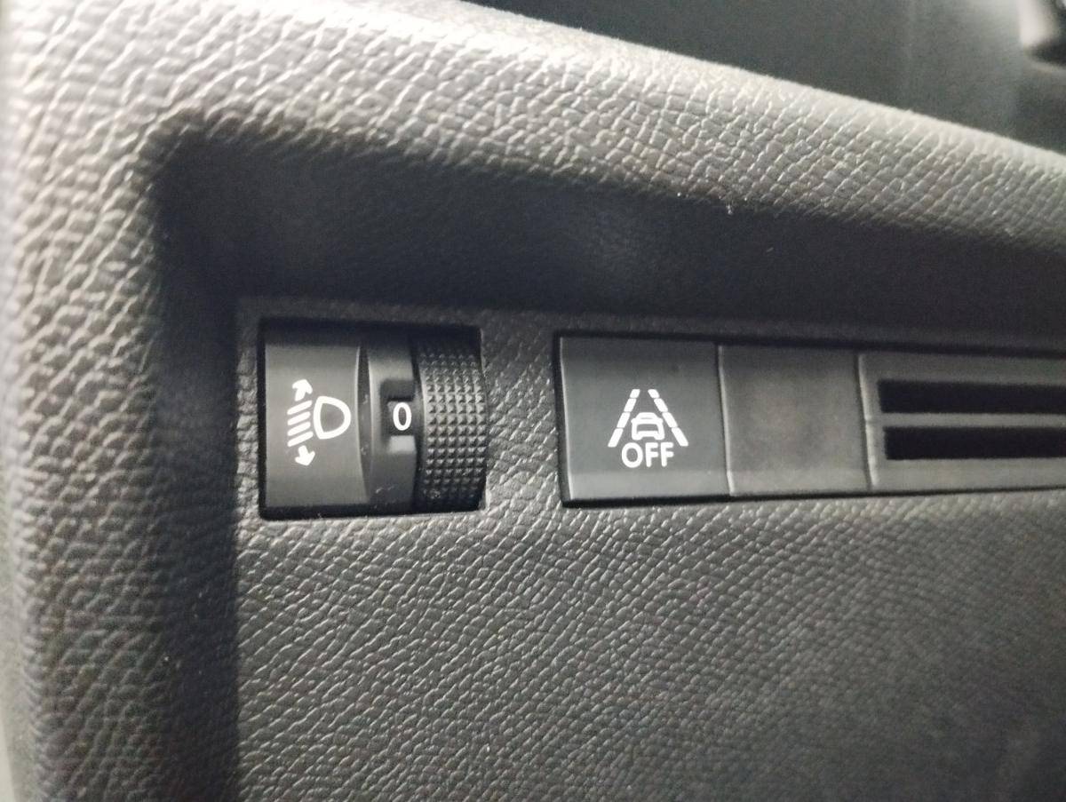 citroen-c4-2024-diesel-1499cc
