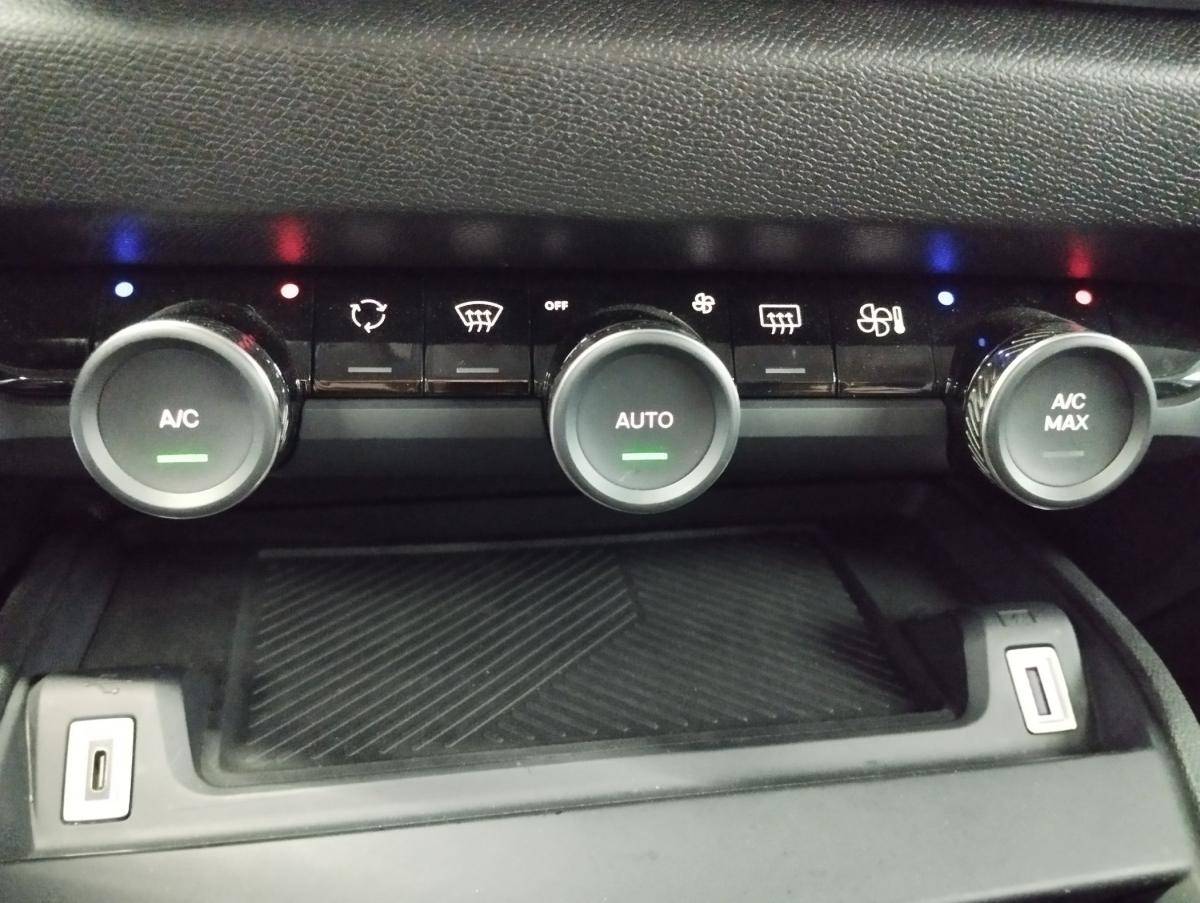 citroen-c4-2024-diesel-1499cc