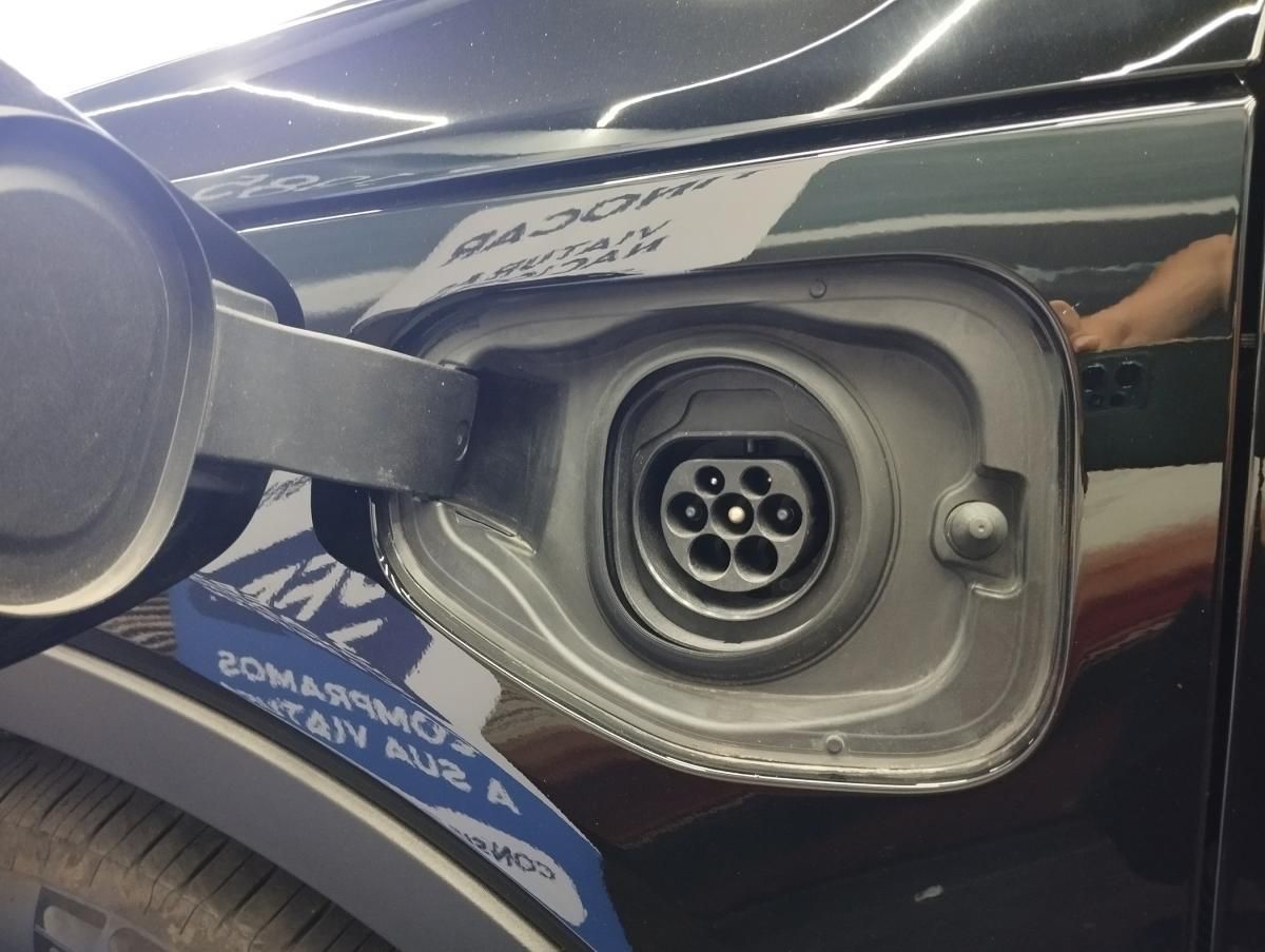 volvo-xc40-2021-hibrido-a-gasolina-1477cc