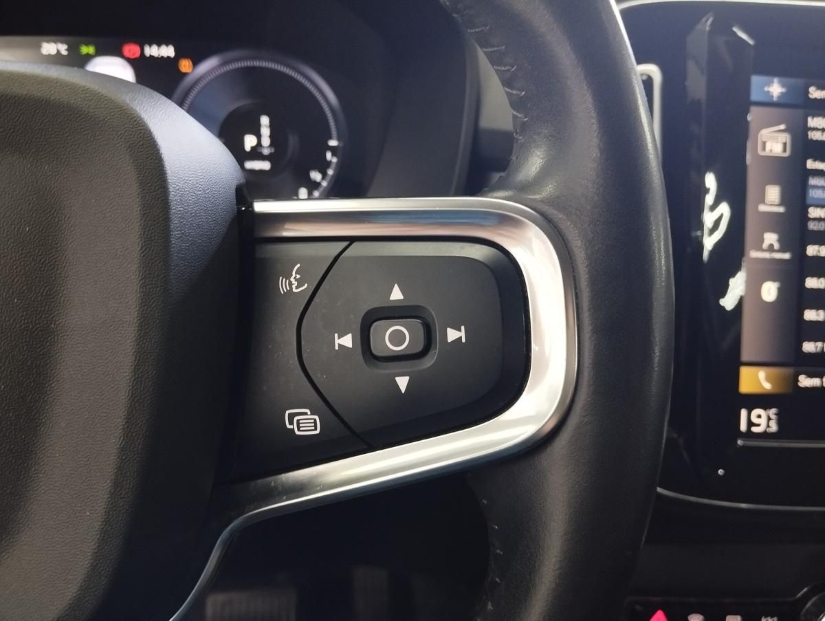 volvo-xc40-2021-hibrido-a-gasolina-1477cc