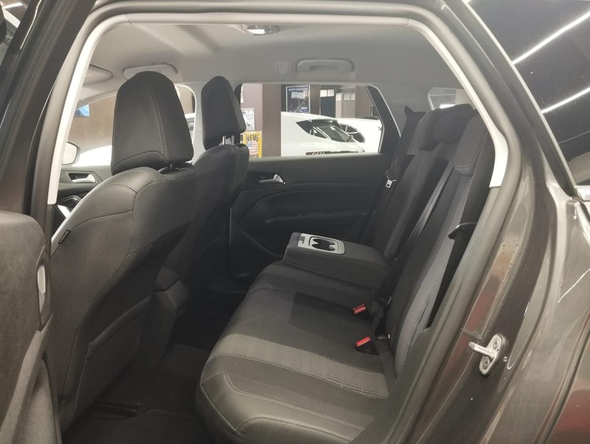 peugeot-308-sw-2021-diesel-1499cc