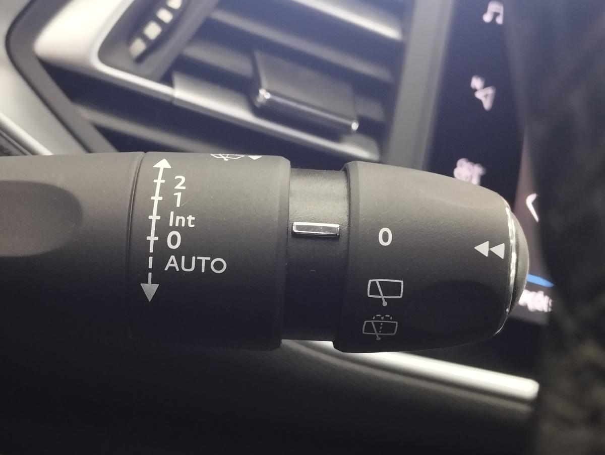 peugeot-308-sw-2021-diesel-1499cc