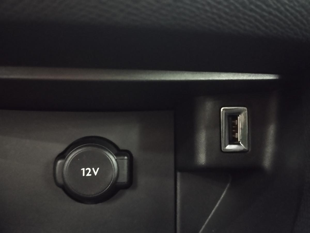 peugeot-308-sw-2021-diesel-1499cc