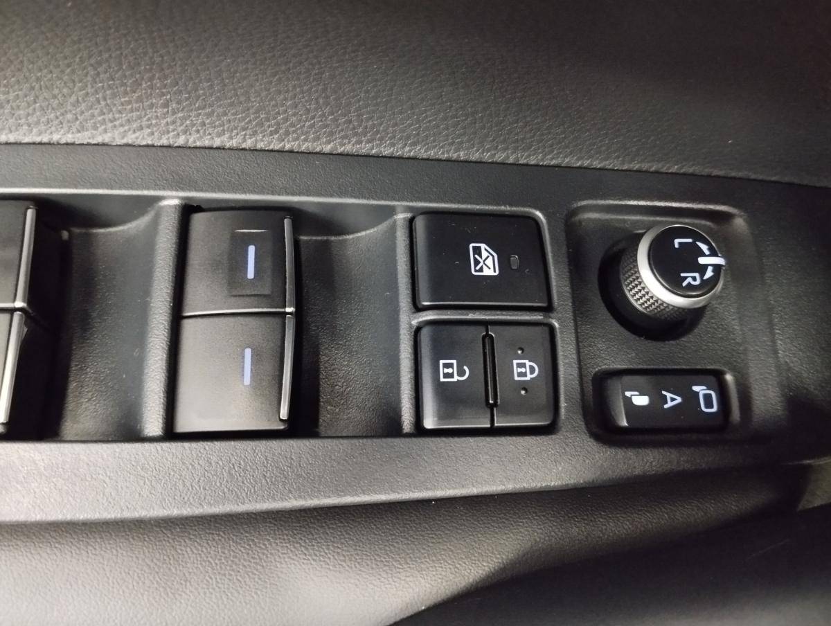 toyota-corolla-2021-hibrido-a-gasolina-1798cc