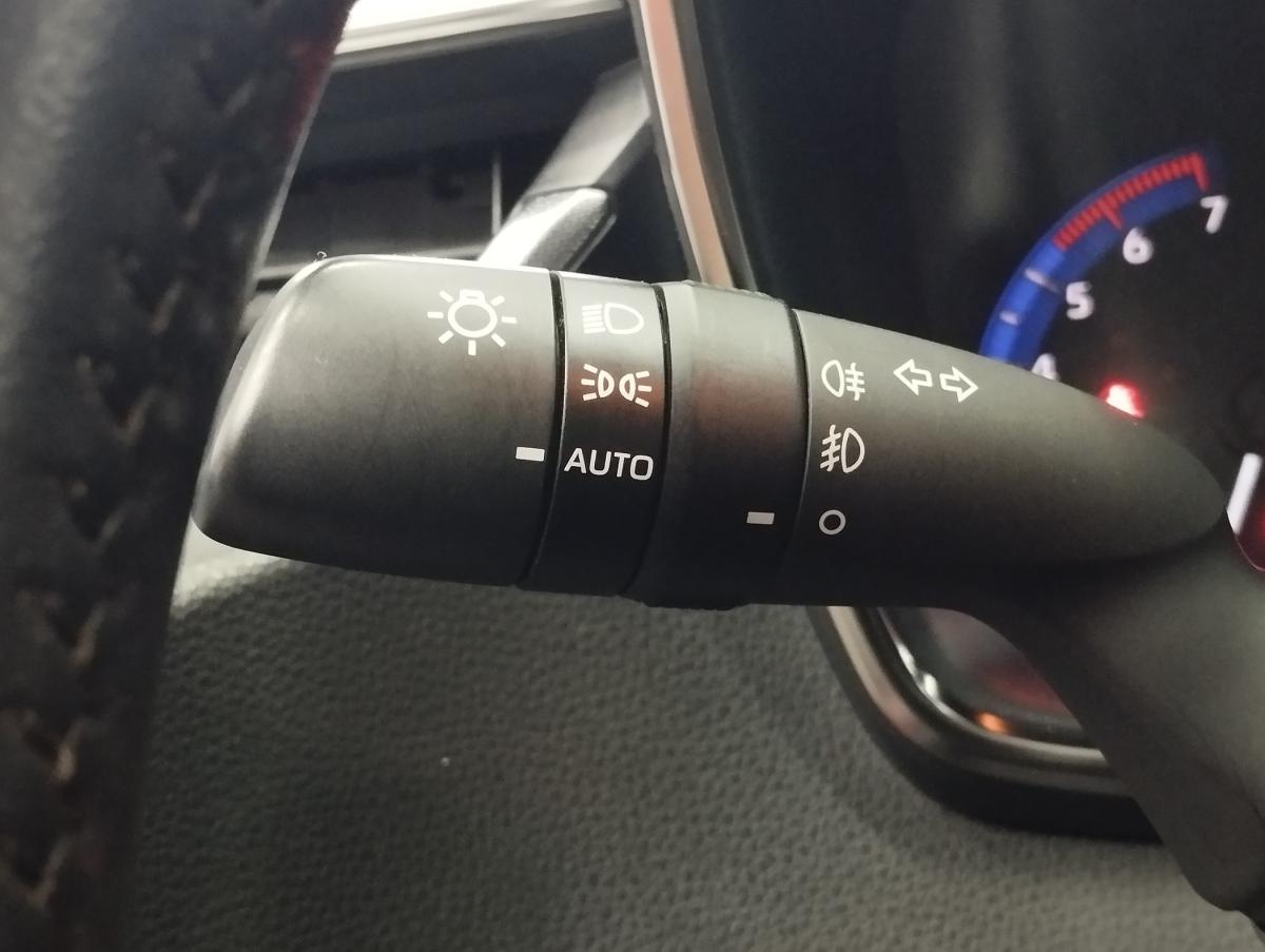 toyota-corolla-2021-hibrido-a-gasolina-1798cc