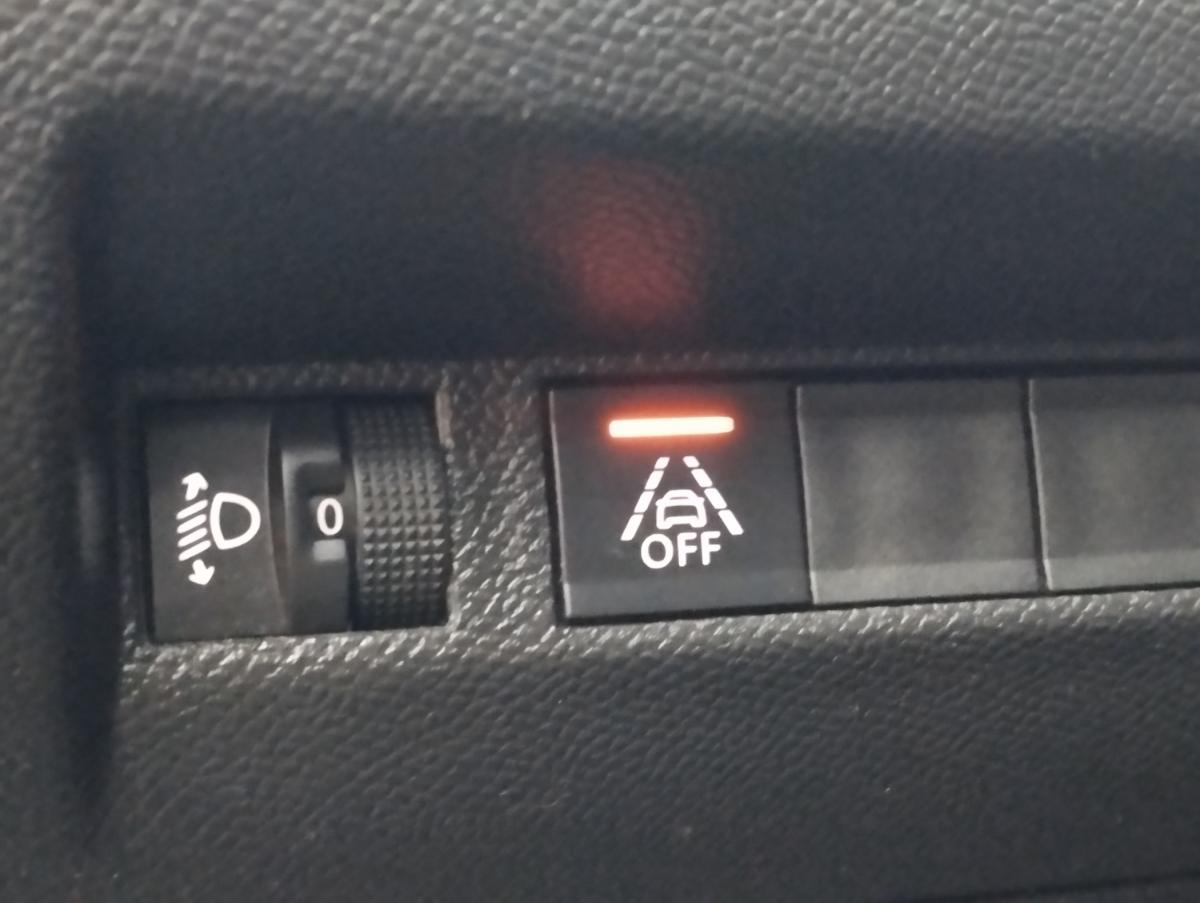 peugeot-2008-2022-diesel-1499cc