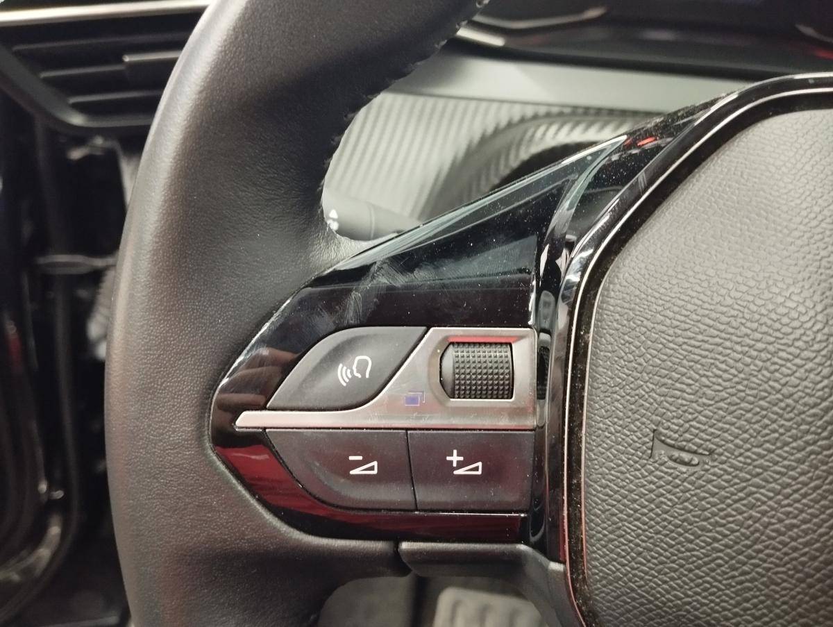 peugeot-2008-2022-diesel-1499cc