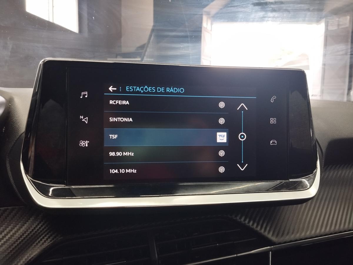 peugeot-2008-2022-diesel-1499cc