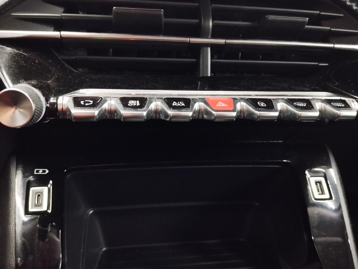 peugeot-2008-2022-diesel-1499cc