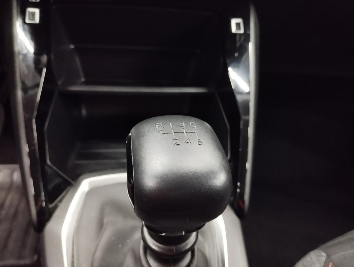 peugeot-2008-2022-diesel-1499cc