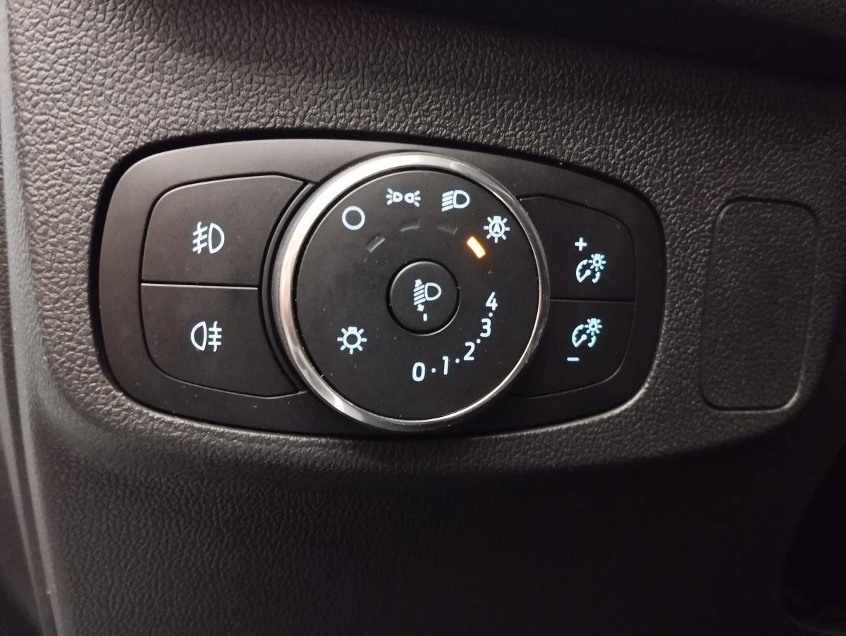 ford-focus-2022-gasolina-998cc
