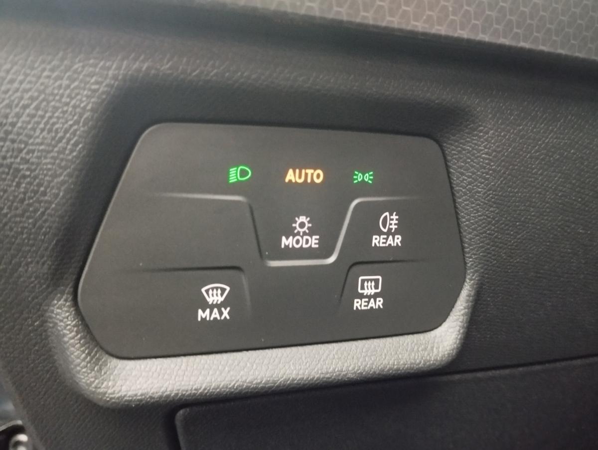 seat-leon-st-2022-gasolina-999cc