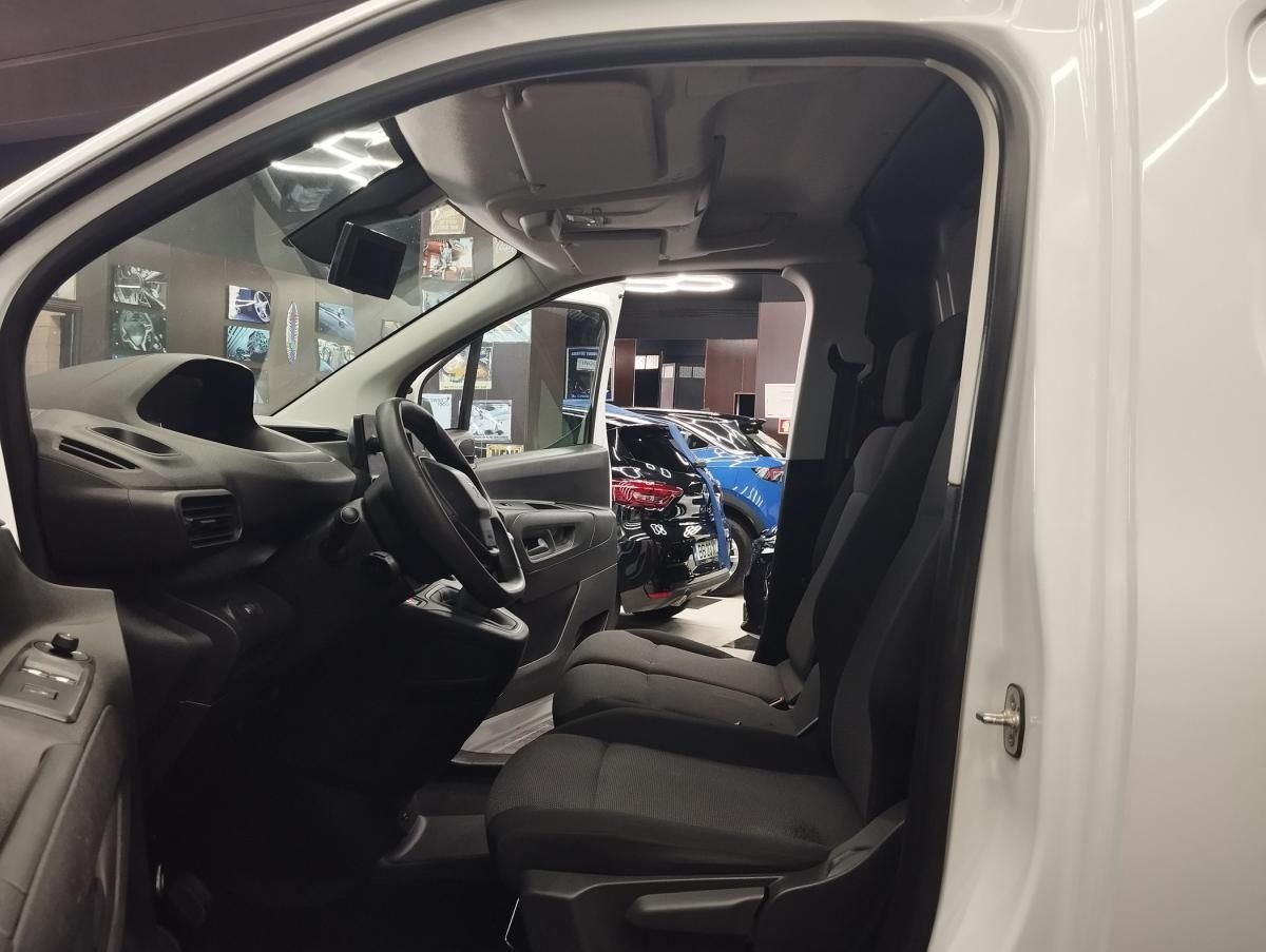 peugeot-partner-2023-diesel-1499cc