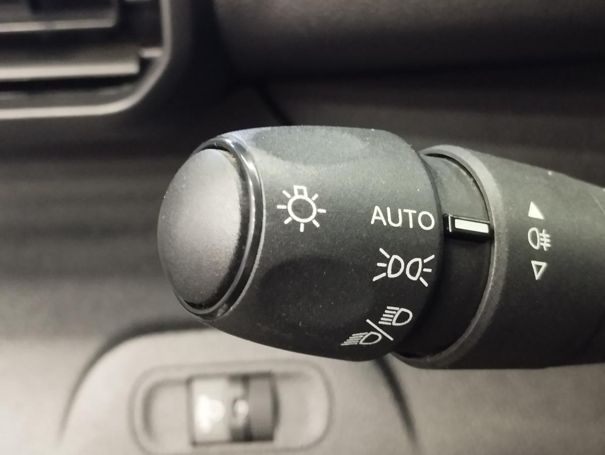 peugeot-partner-2023-diesel-1499cc