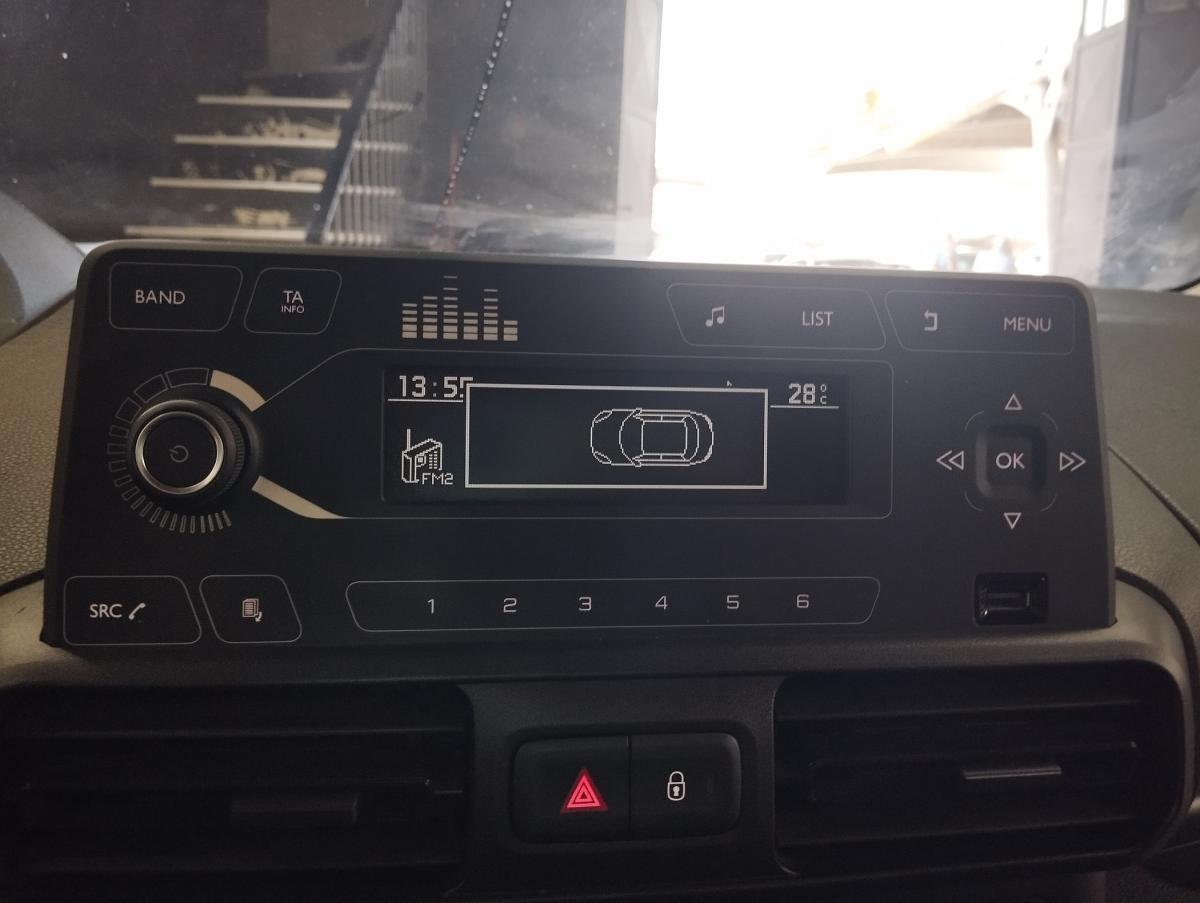 peugeot-partner-2023-diesel-1499cc