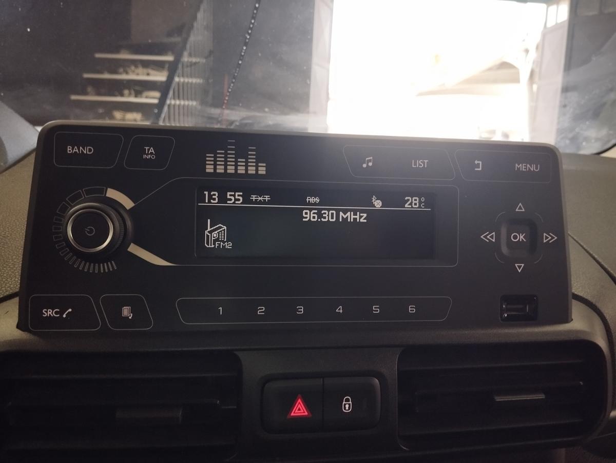 peugeot-partner-2023-diesel-1499cc