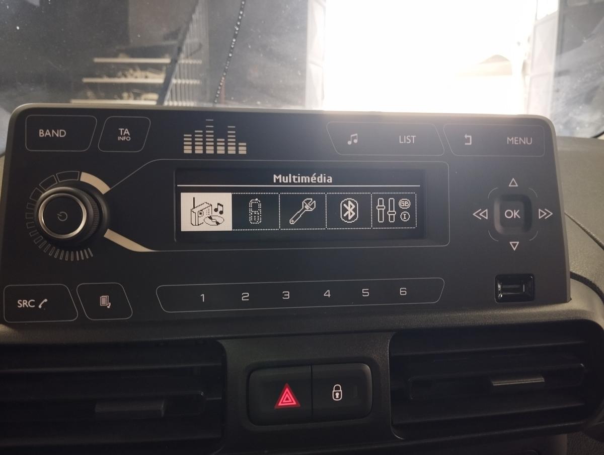 peugeot-partner-2023-diesel-1499cc