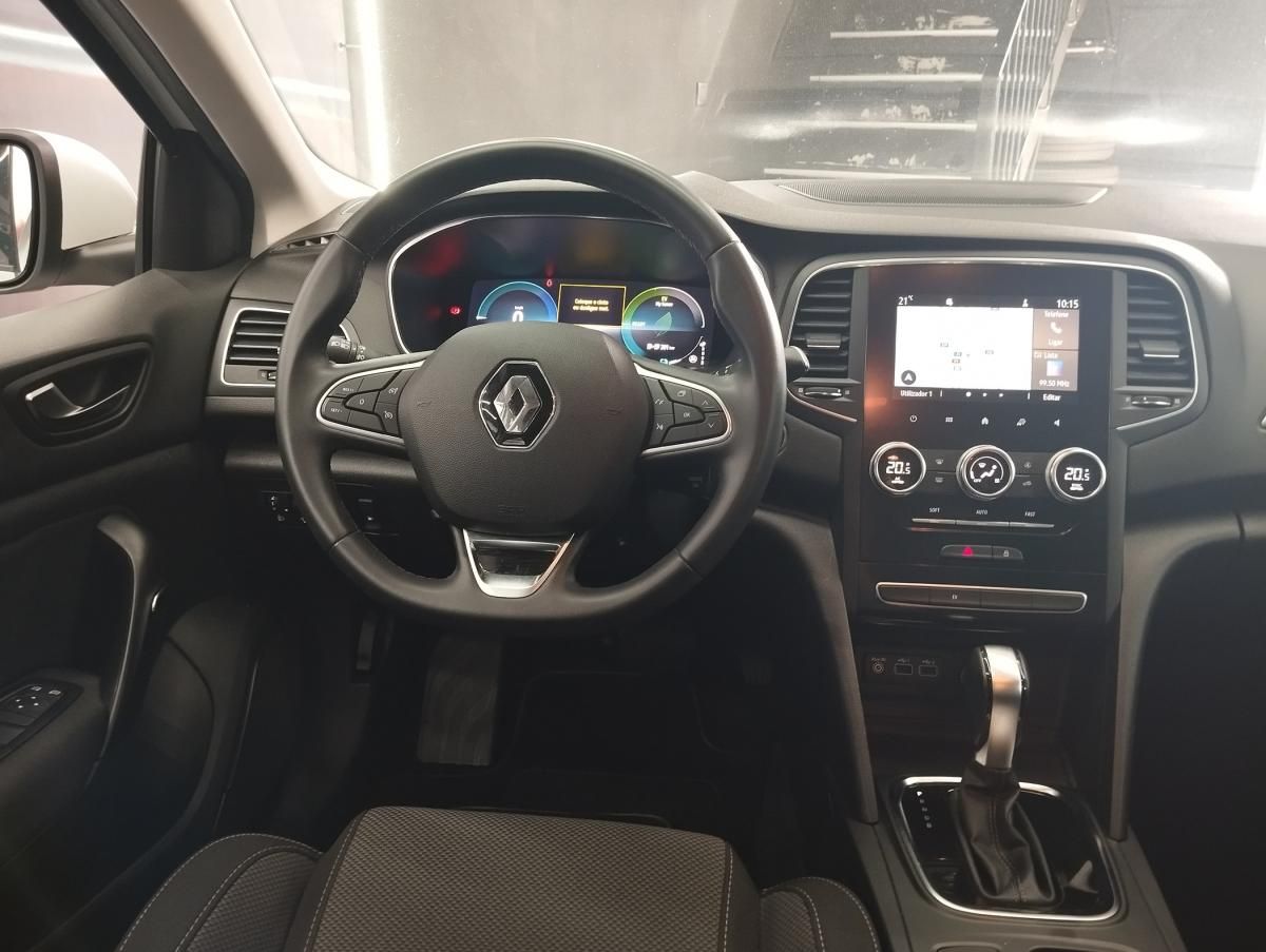 renault-megane-2022-hibrido-a-gasolina-1598cc