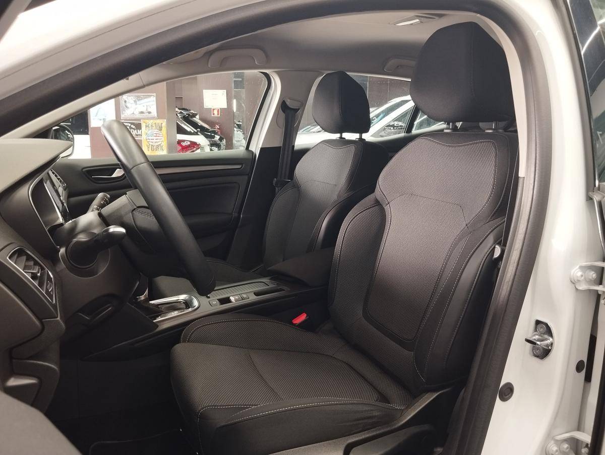 renault-megane-2022-hibrido-a-gasolina-1598cc