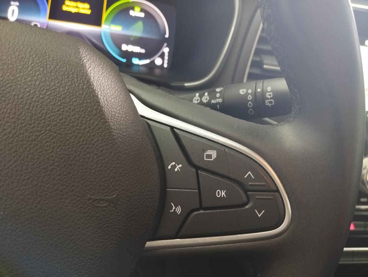 renault-megane-2022-hibrido-a-gasolina-1598cc