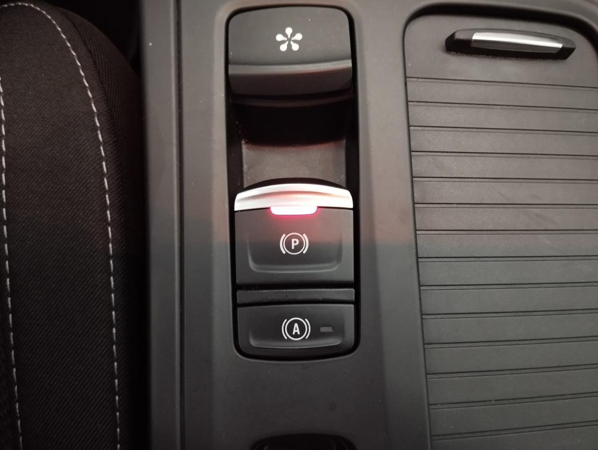 renault-megane-2022-hibrido-a-gasolina-1598cc