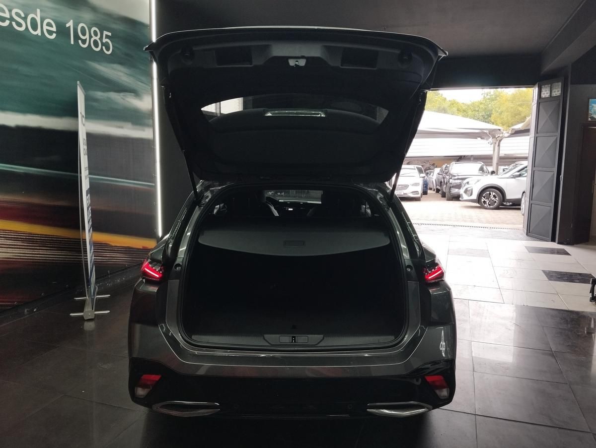 peugeot-308-sw-2022-hibrido-a-gasolina-1598cc