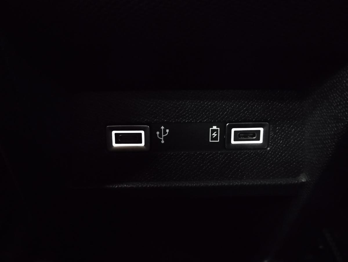 peugeot-308-sw-2022-hibrido-a-gasolina-1598cc