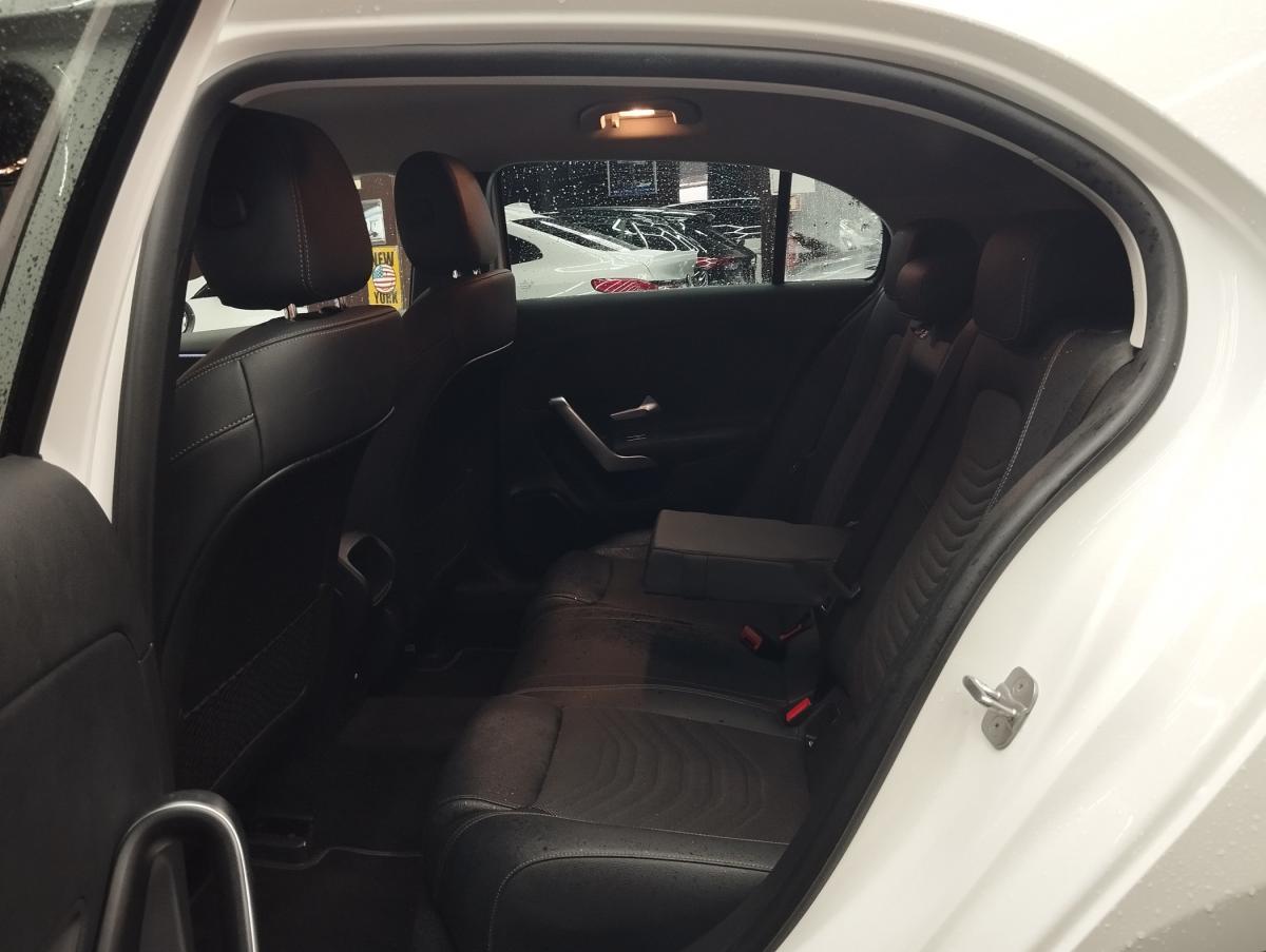 mercedes-benz-classe-a-2023-gasolina-1332cc