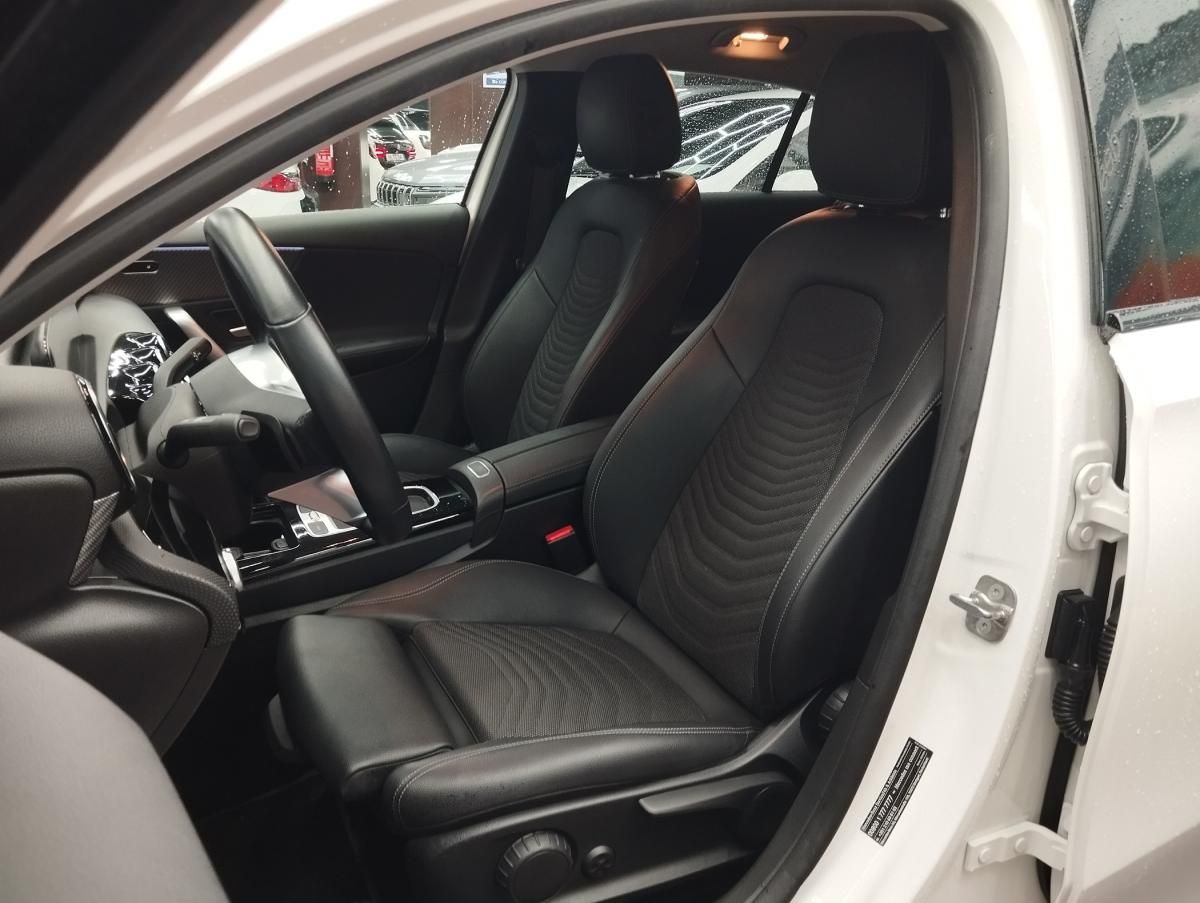mercedes-benz-classe-a-2023-gasolina-1332cc