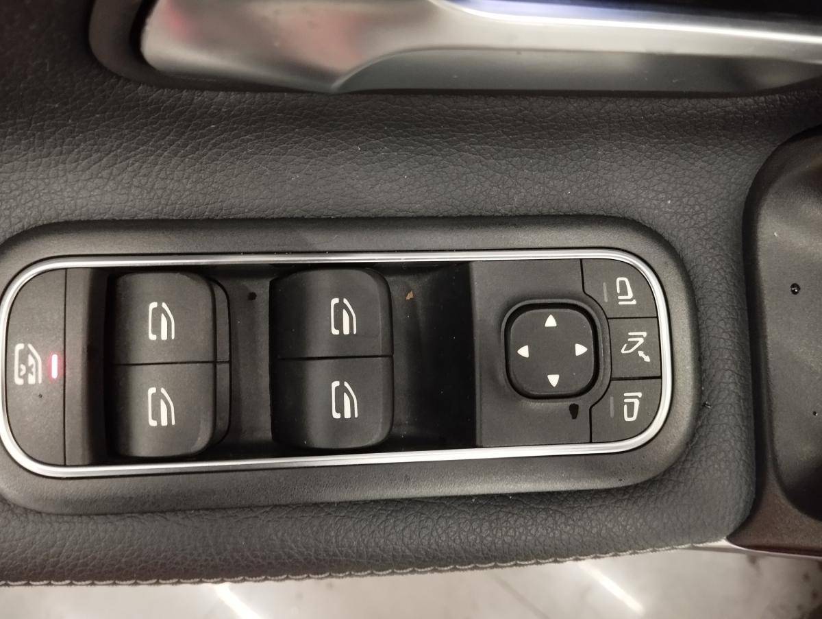 mercedes-benz-classe-a-2023-gasolina-1332cc