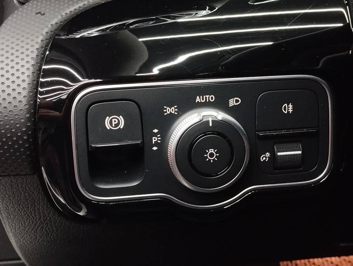 mercedes-benz-classe-a-2023-gasolina-1332cc
